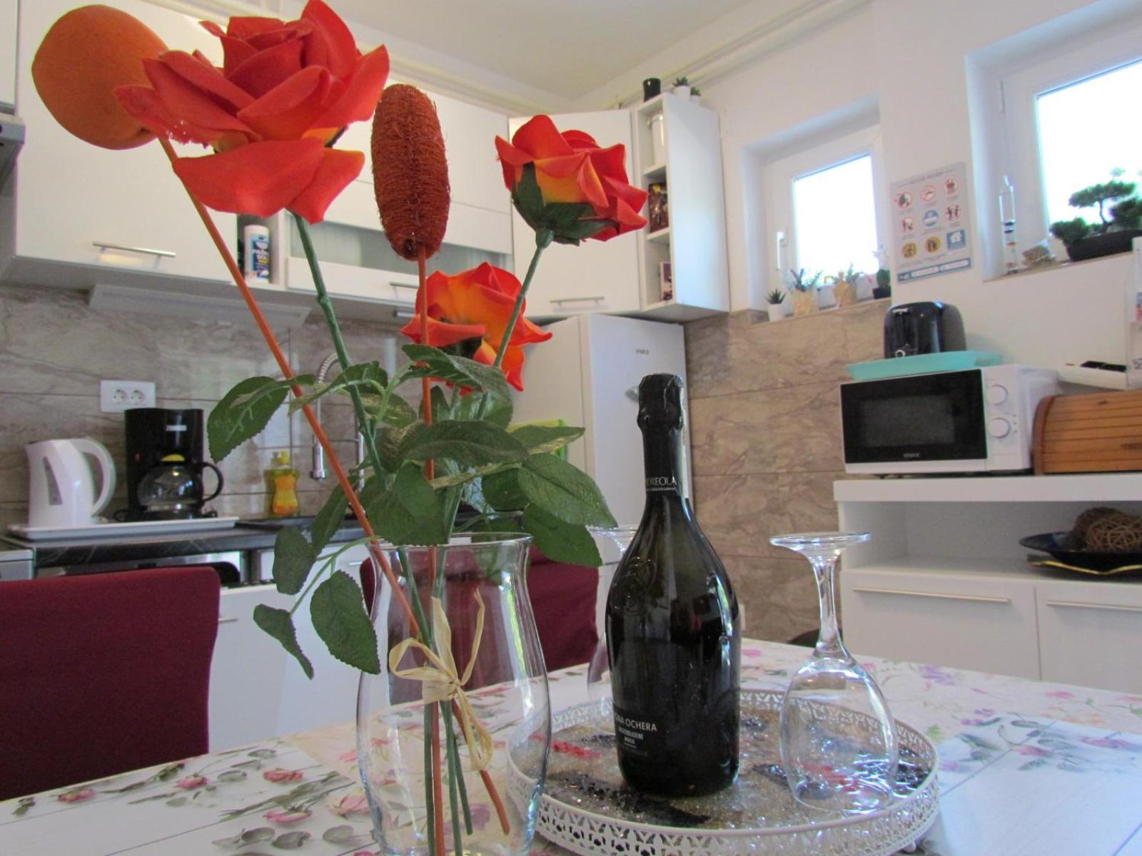 Apartments Bura & Jugo, Cres, Without Stress Exterior photo