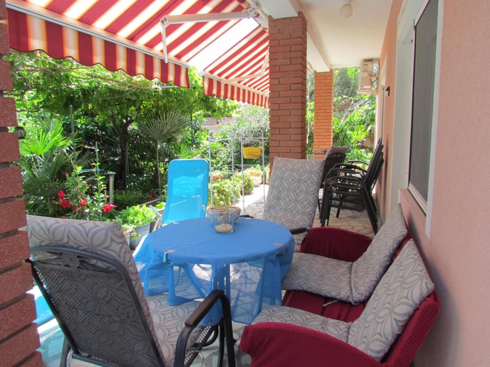 Apartments Bura & Jugo, Cres, Without Stress Exterior photo