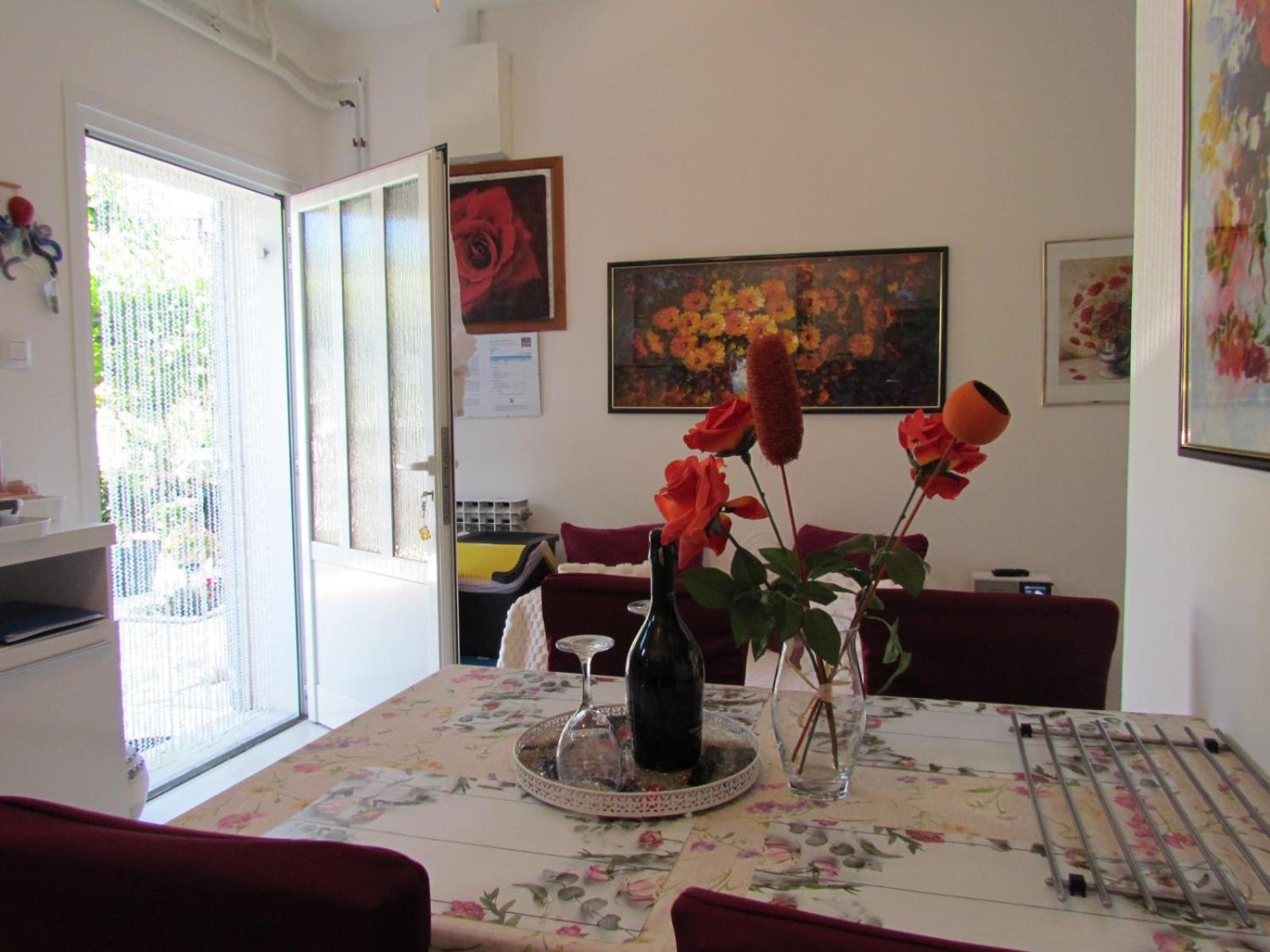Apartments Bura & Jugo, Cres, Without Stress Exterior photo